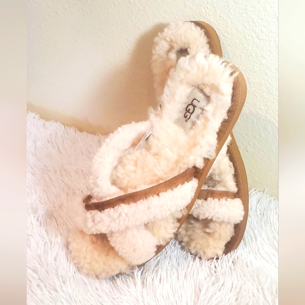 UGG Abela Slippers white with natural color